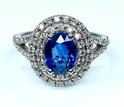 Bague Saphir entourage diamants