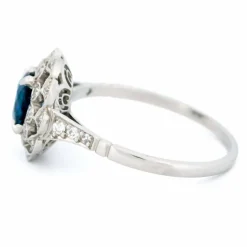 Bague Saphir entourage Diamants