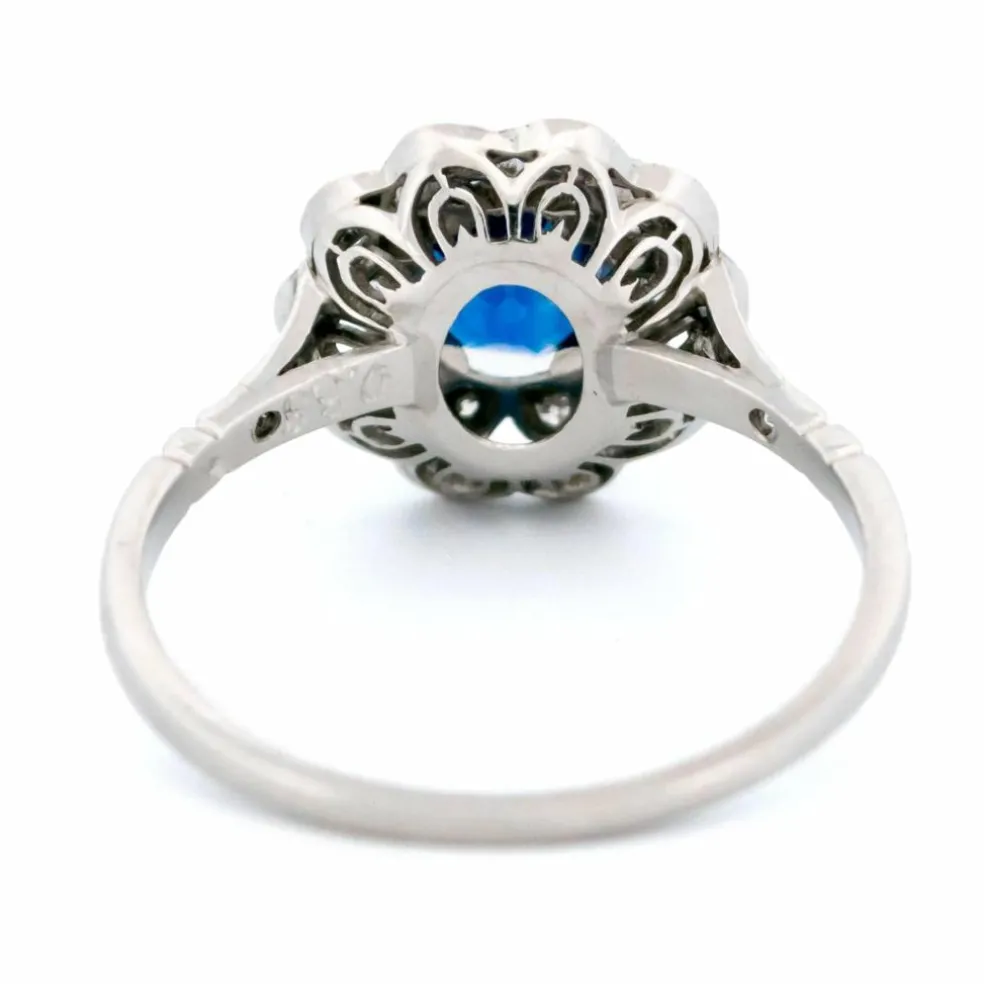 Bague Saphir entourage Diamants