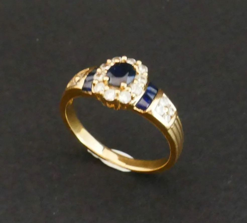 Bague saphir et diamants