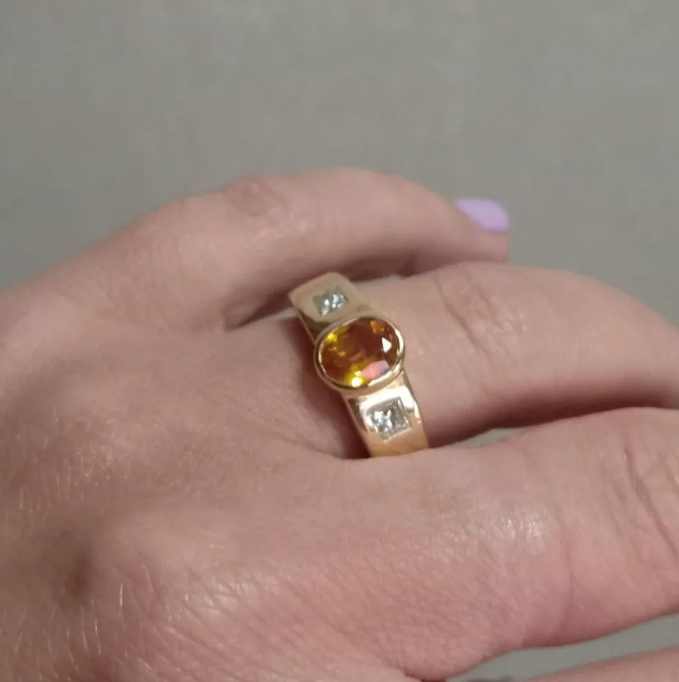 Bague Saphir jaune Diamants