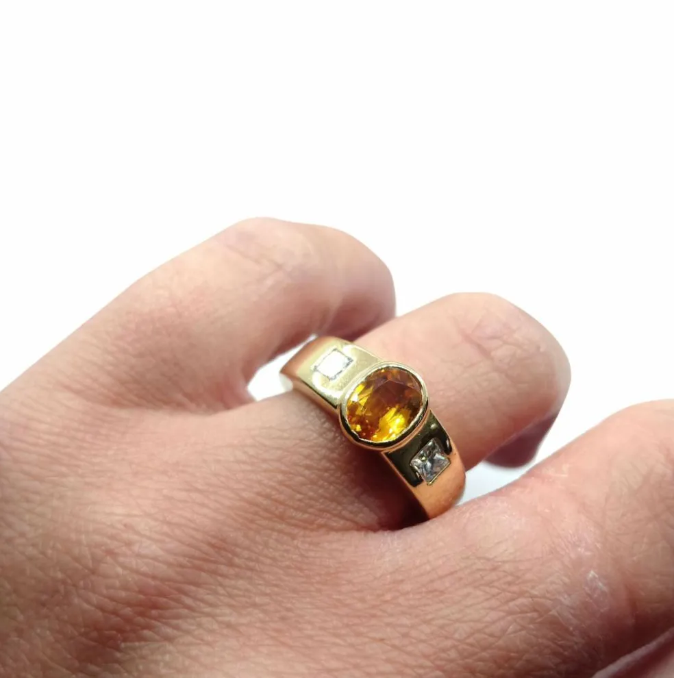 Bague Saphir jaune Diamants