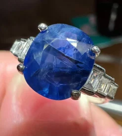 Bague Saphir naturel 3.87 carat Diamants
