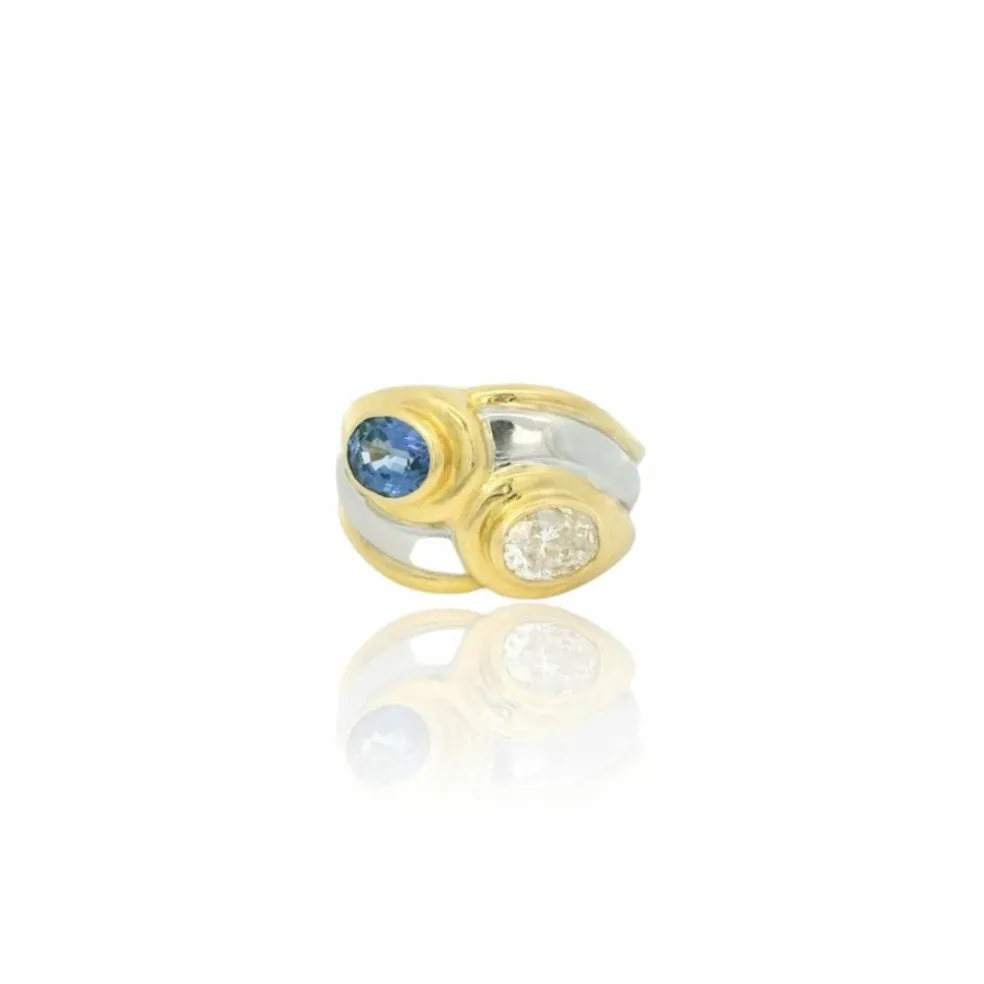 Bague saphir ovale et diamant vers 1980