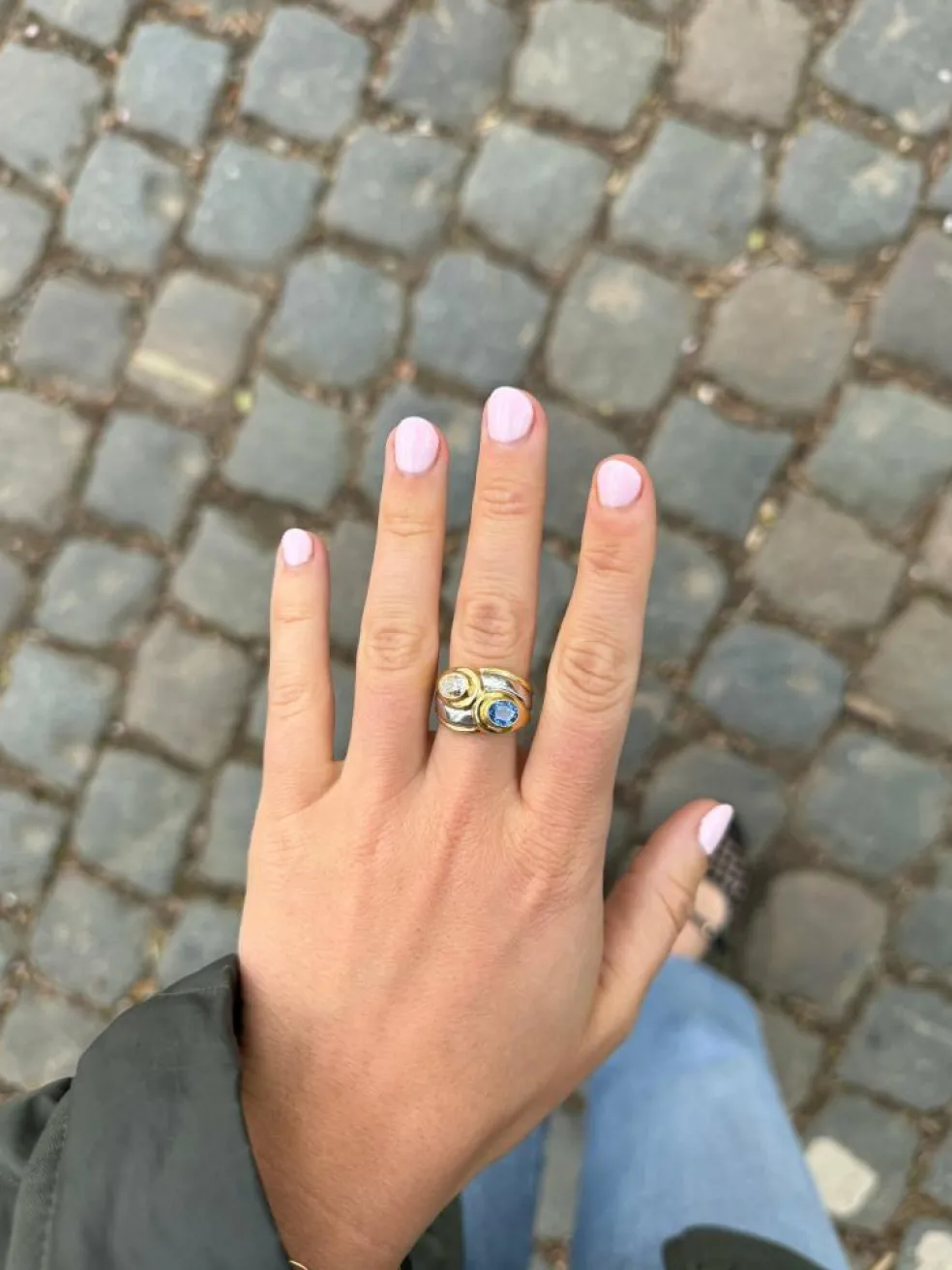 Bague saphir ovale et diamant vers 1980