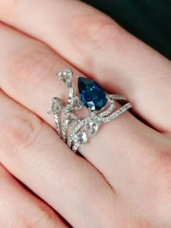 Bague Saphir poire et Diamants