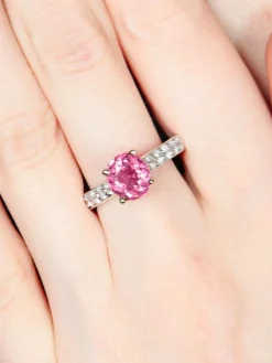 Bague saphir rose brillant or blanc