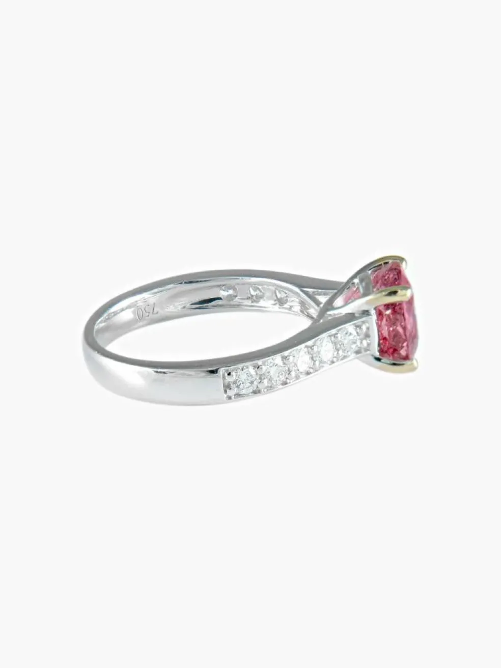 Bague saphir rose brillant or blanc