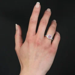 Bague saphir rose coussin et diamants