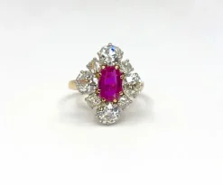 Bague saphir rose et diamants