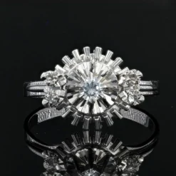Bague saphirs blancs rétro