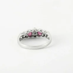 Bague Saphirs roses et éclats de diamants