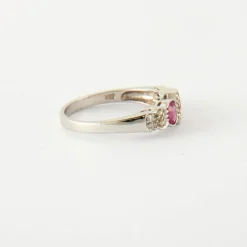 Bague Saphirs roses et éclats de diamants