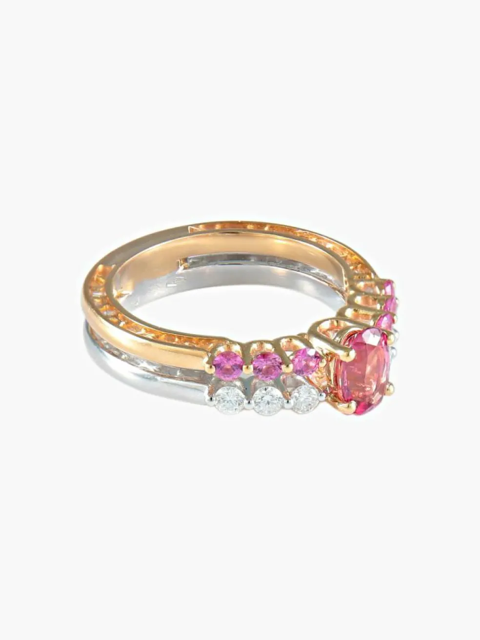 Bague Saphirs roses et Diamants