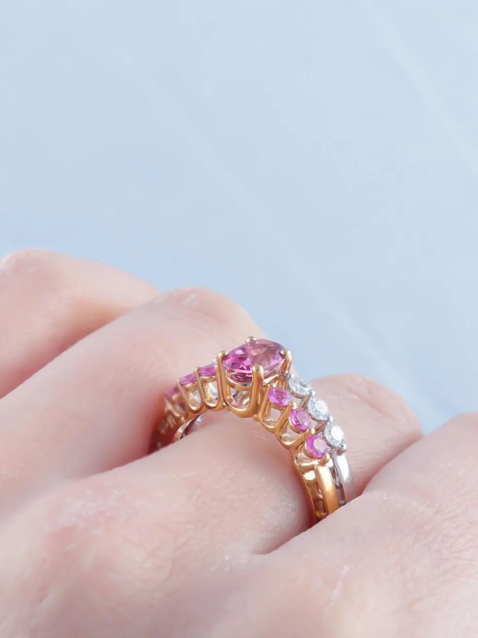 Bague Saphirs roses et Diamants