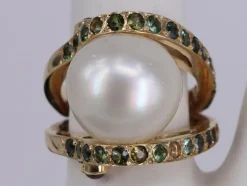 Bague Saphirs verts & Perle en or jaune