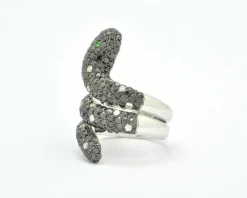 Bague serpent en diamant noir et blanc