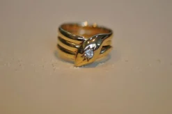Bague serpent victorienne en or jaune avec diamant