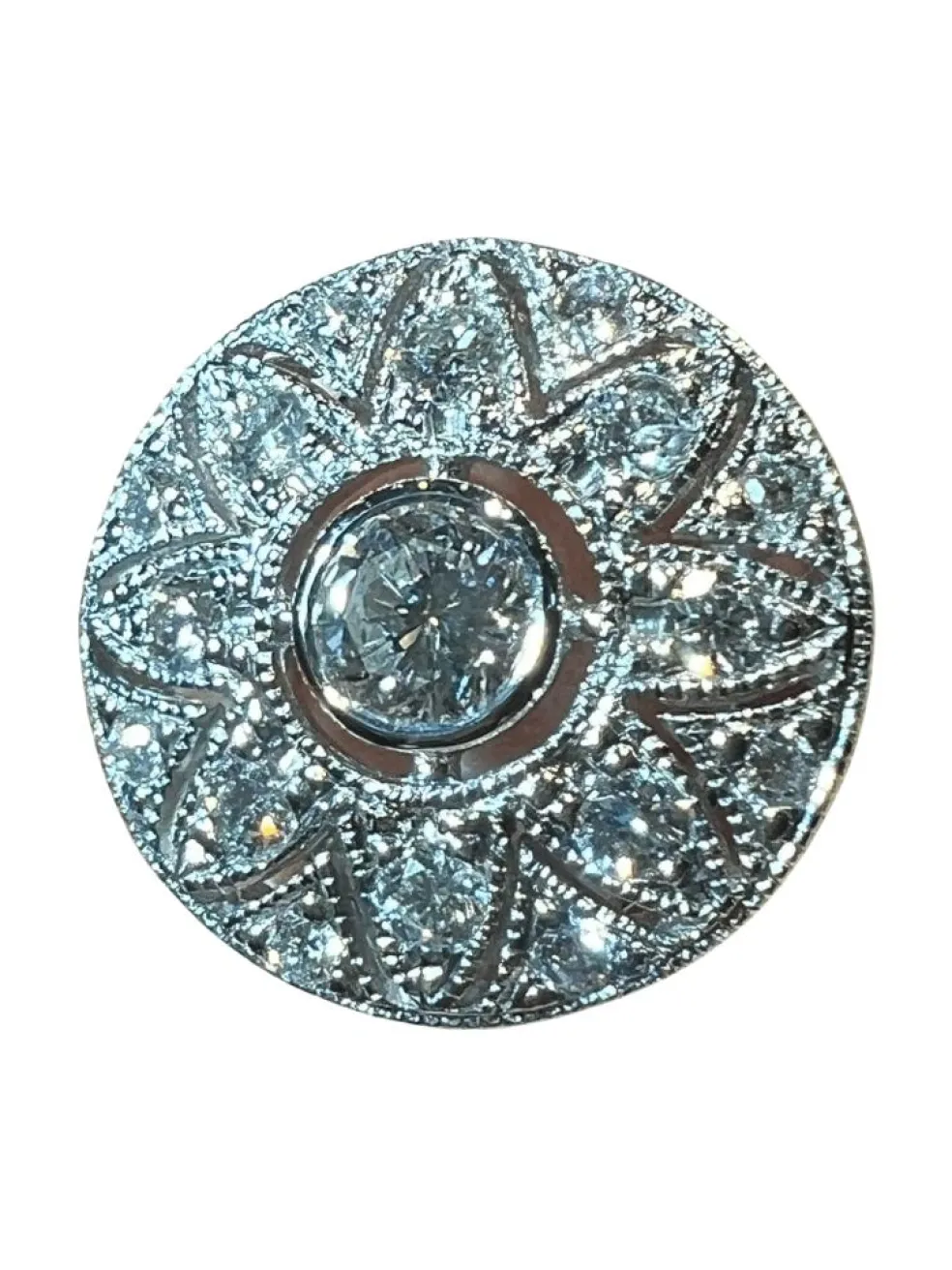 Bague sertie de diamants fleur or blanc