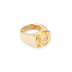 Bague sertie d'un important saphir jaune naturel non chauffé.