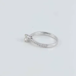Bague Solitaire accompagné