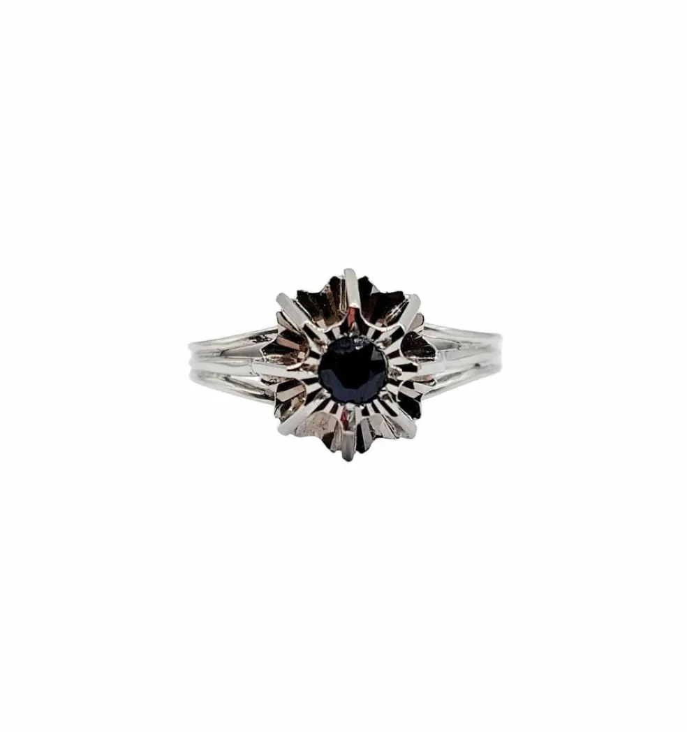 Bague solitaire Art Déco or blanc, saphir naturel (circa 1980)