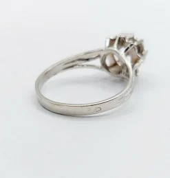 Bague solitaire Art Déco or blanc, saphir naturel (circa 1980)