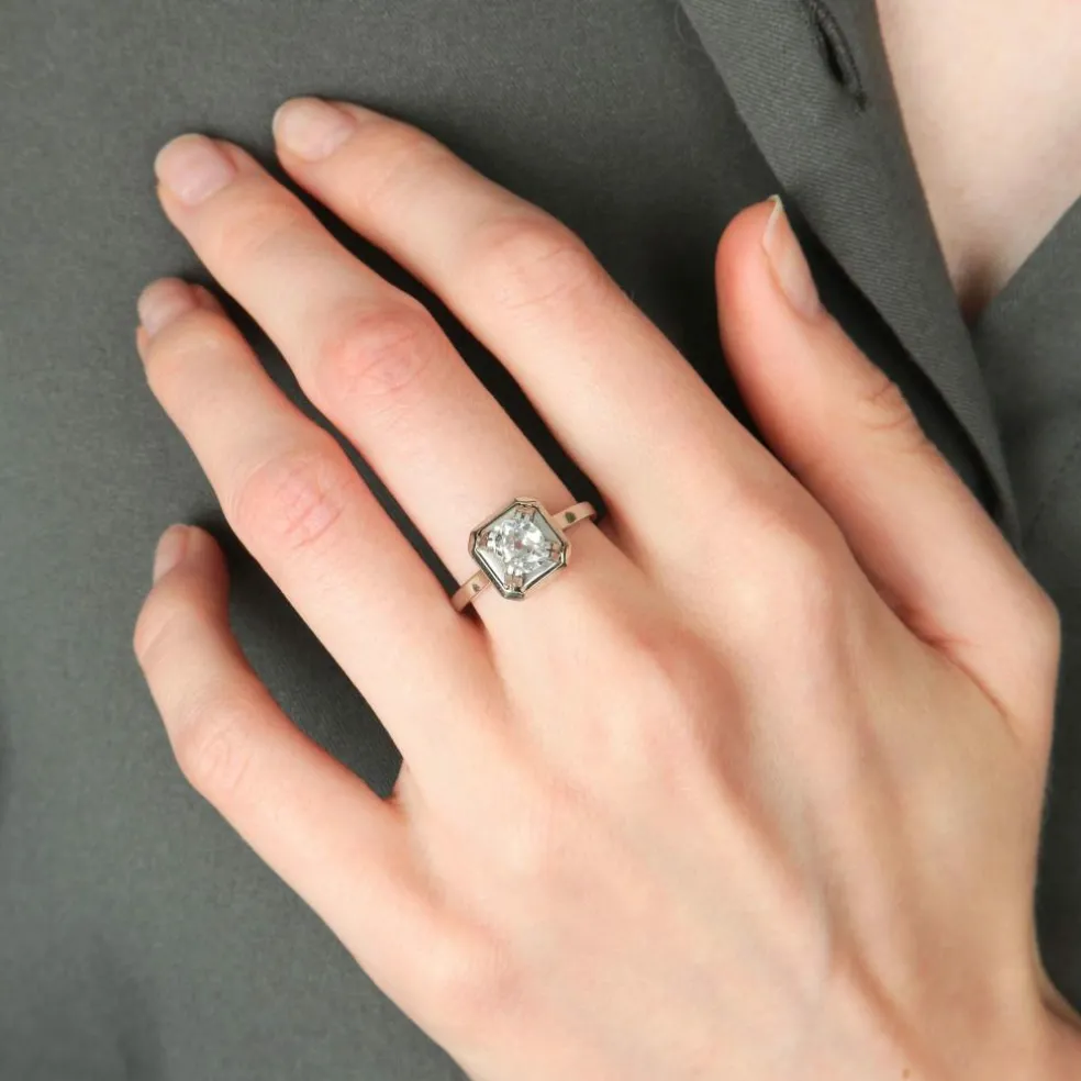BAGUE SOLITAIRE ART DÉCO PLATINE & DIAMANT