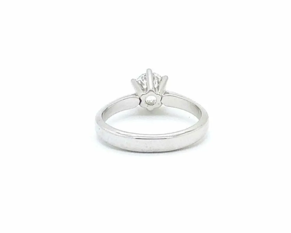 bague solitaire avec certificat hrd