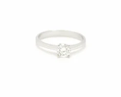 Bague solitaire avec diamant certifié de 0,50 ct