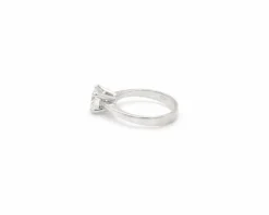Bague solitaire avec diamant de 1,53 carat