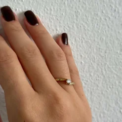 Bague solitaire contrariée avec diamant