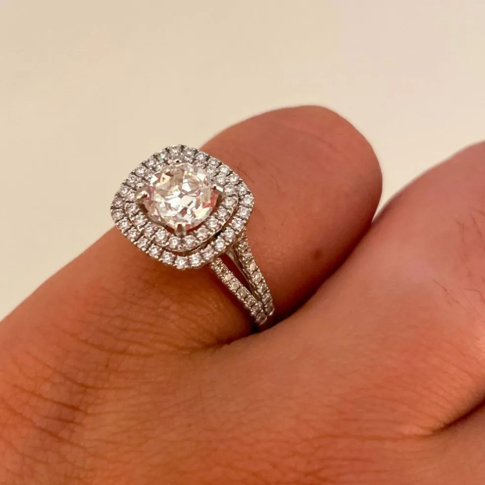 Bague Solitaire 1.22ct Blanc exceptionnel