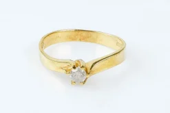 Bague solitaire 0.18ct en or massif