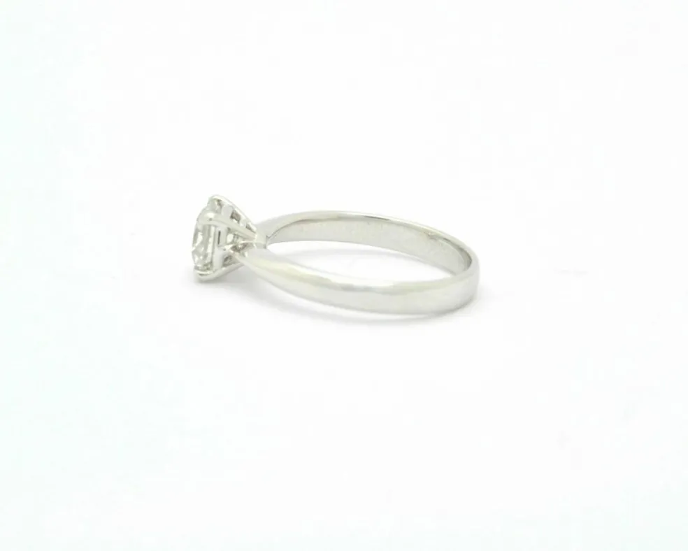 Bague solitaire de 1,05 carat