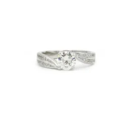 Bague solitaire diamant