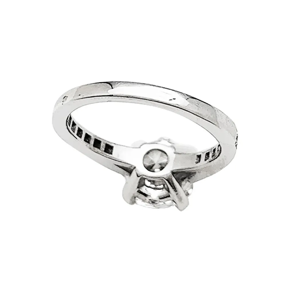 Bague solitaire diamant 2,02 carats en platine.