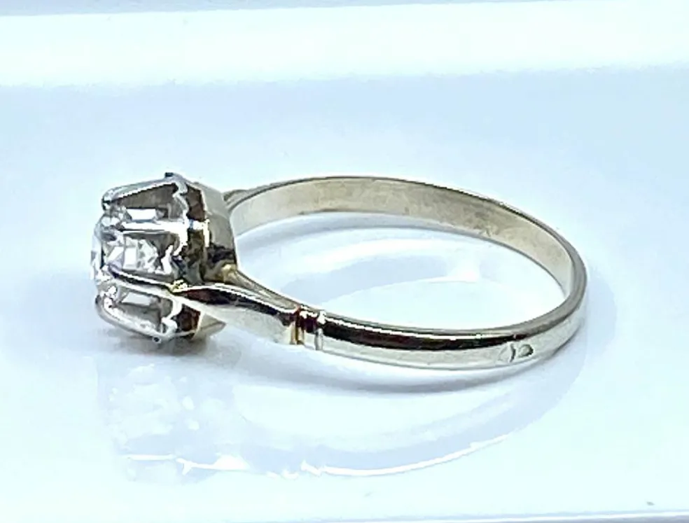 Bague solitaire diamant 0,60 carat