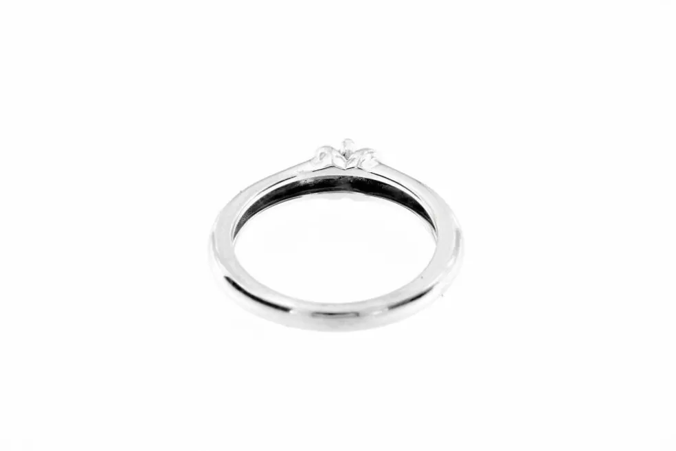 Bague solitaire diamant 0,07 ct