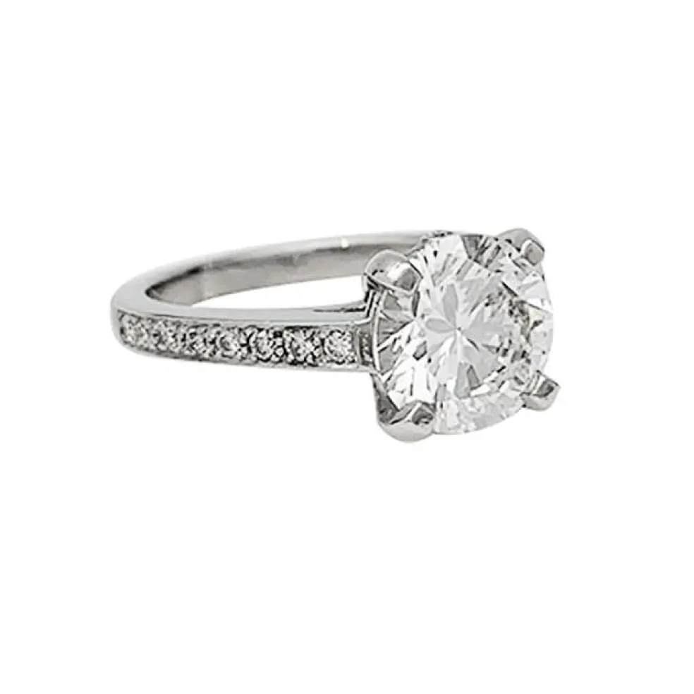 Bague solitaire diamant 2,02 carats en platine.