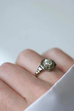 Bague Solitaire Diamant Art Deco
