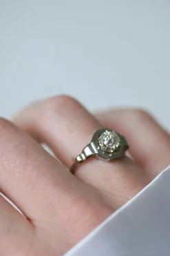 Bague Solitaire Diamant Art Deco