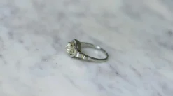 Bague Solitaire Diamant Art Deco