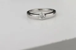 Bague solitaire diamant 0.40ct