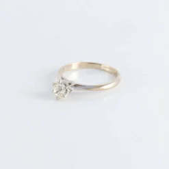 Bague Solitaire Diamant coussin taille ancienne