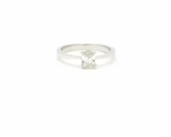 Bague solitaire diamant en or blanc