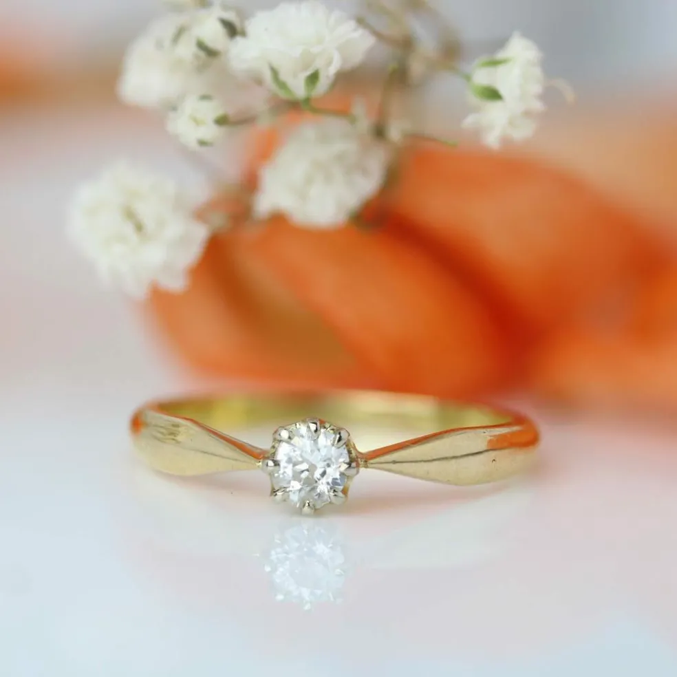 Bague solitaire diamant or jaune