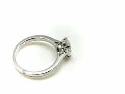 Bague solitaire diamant ovale 1,35ct