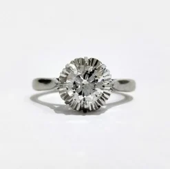 Bague solitaire diamant or blanc