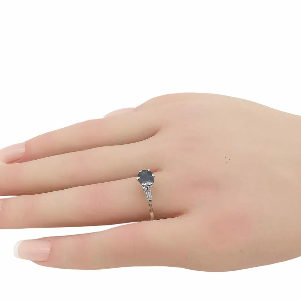 Bague solitaire en or avec saphir & diamants